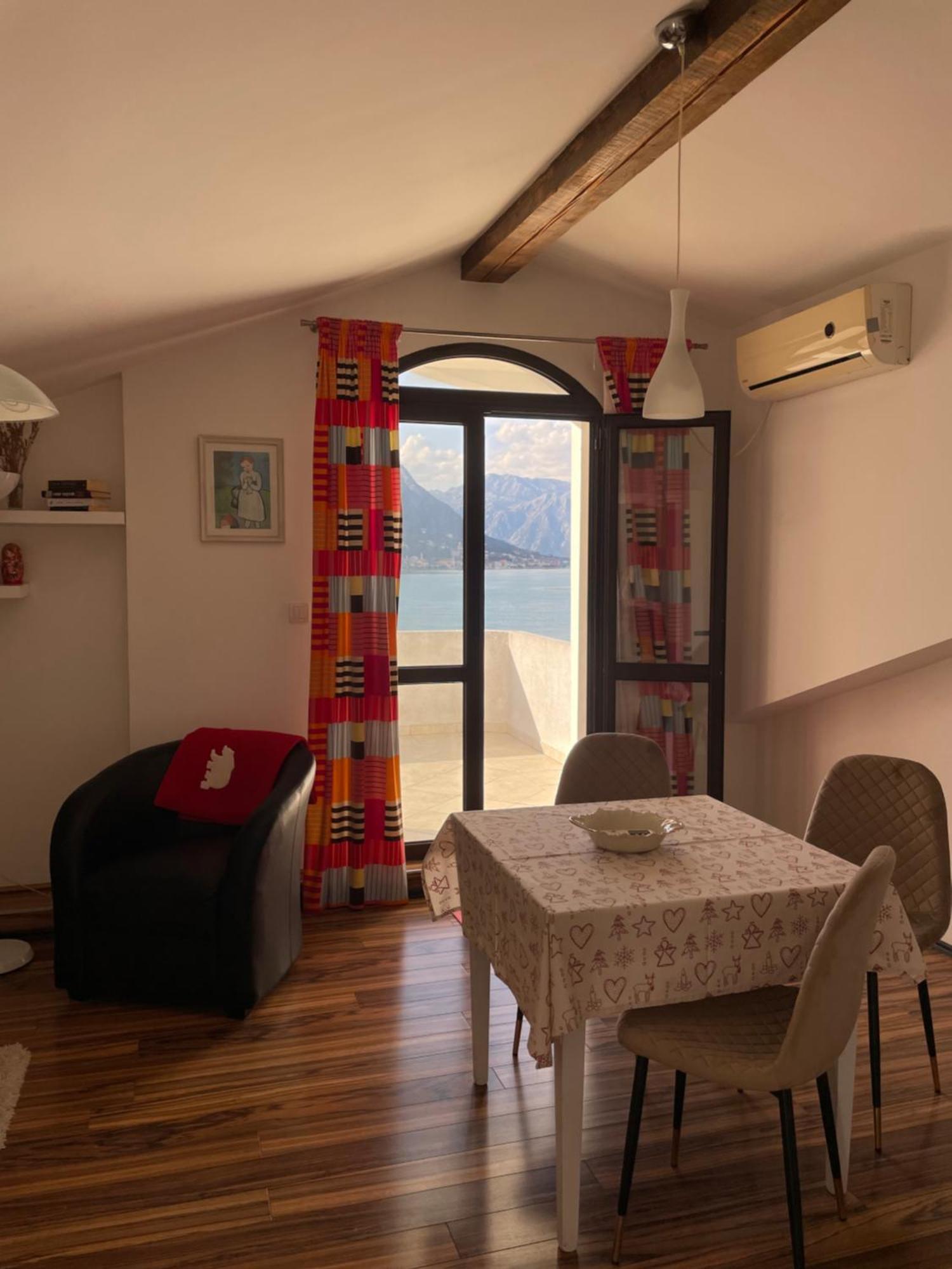 Apartment Jovana Cattaro Esterno foto