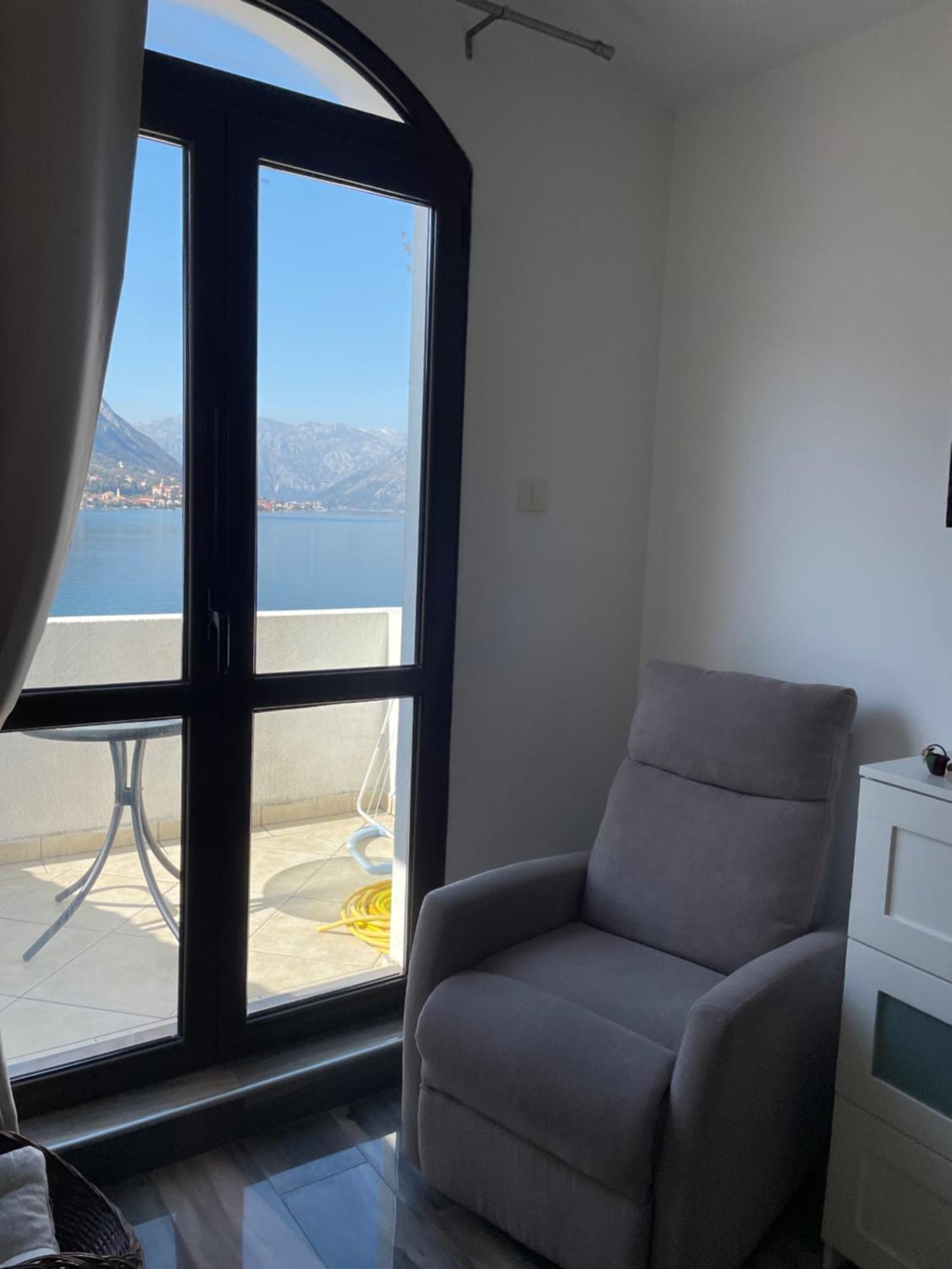 Apartment Jovana Cattaro Esterno foto